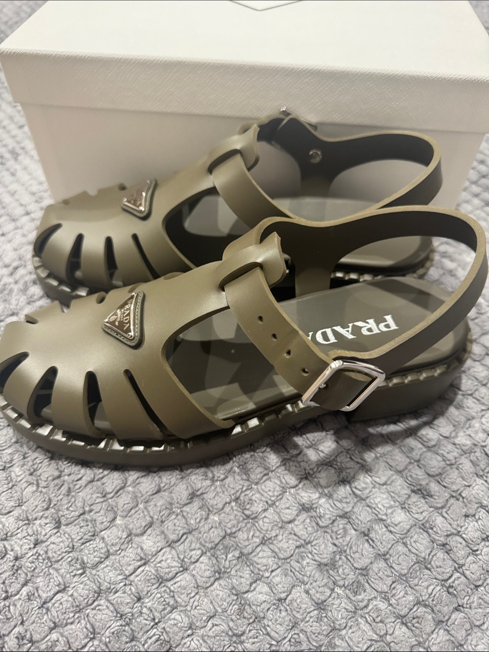 PRADA Olive Green Jelly Sandals with Logo Triangle - Picture 4 of 10